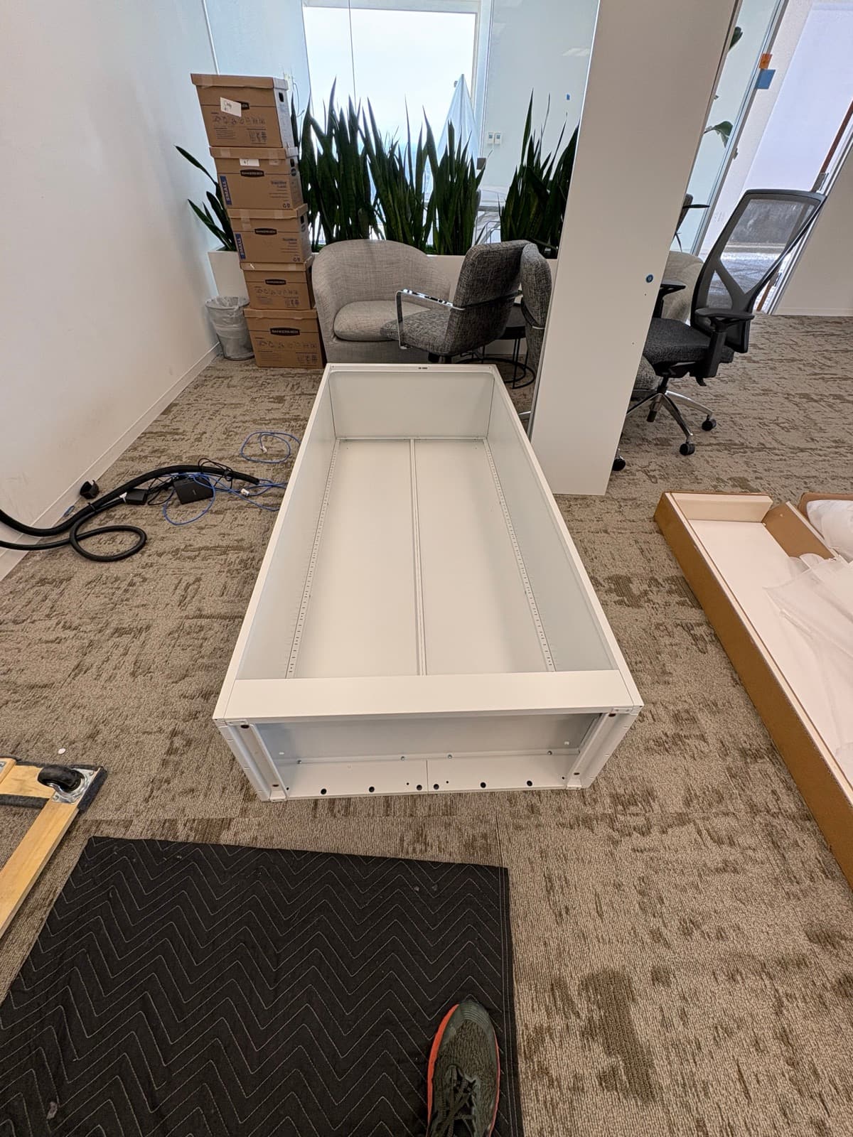 Metal Storage Cabinet Assembly photo 4