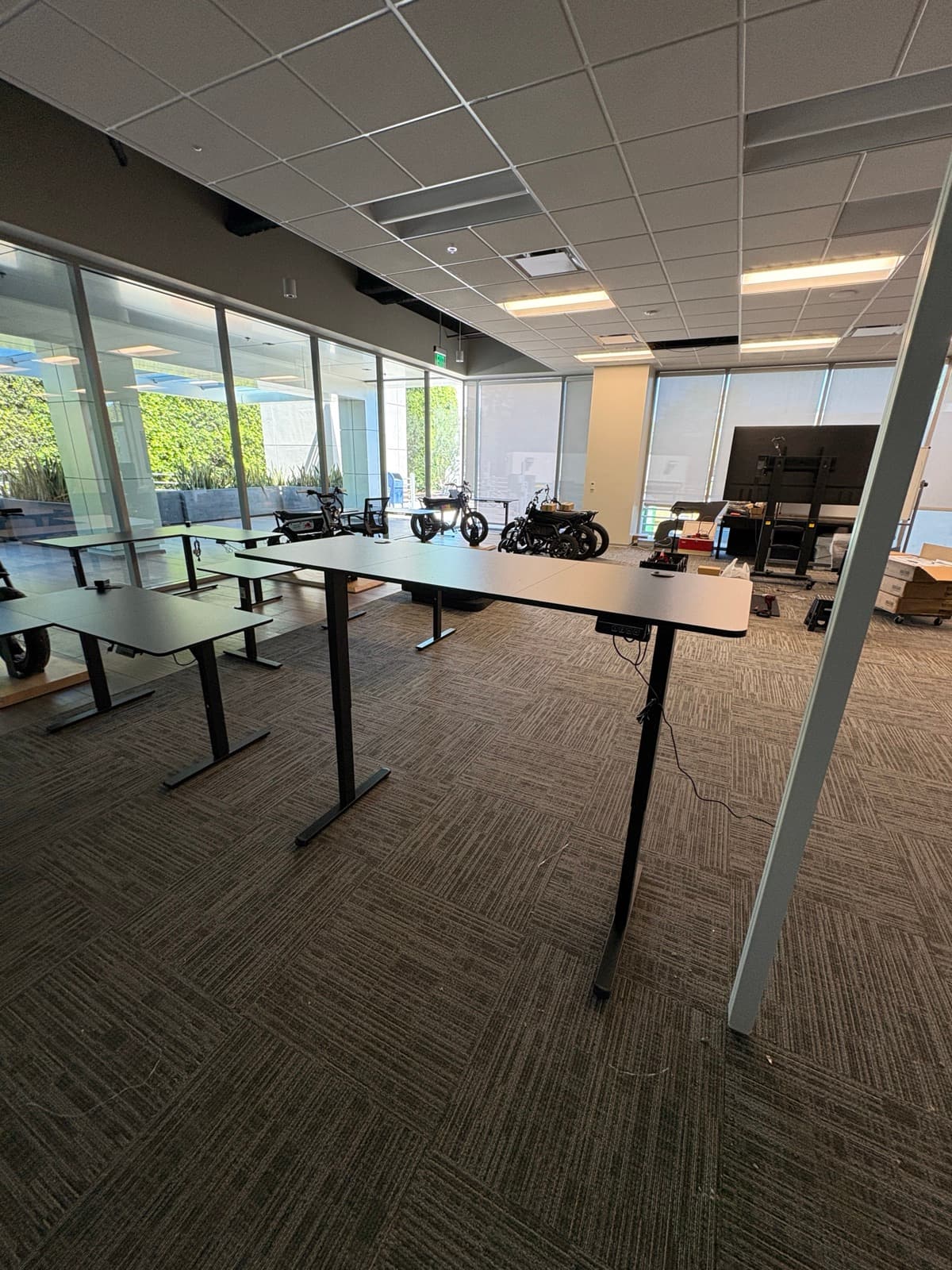 Electric Standing Desk Assembly photo 1