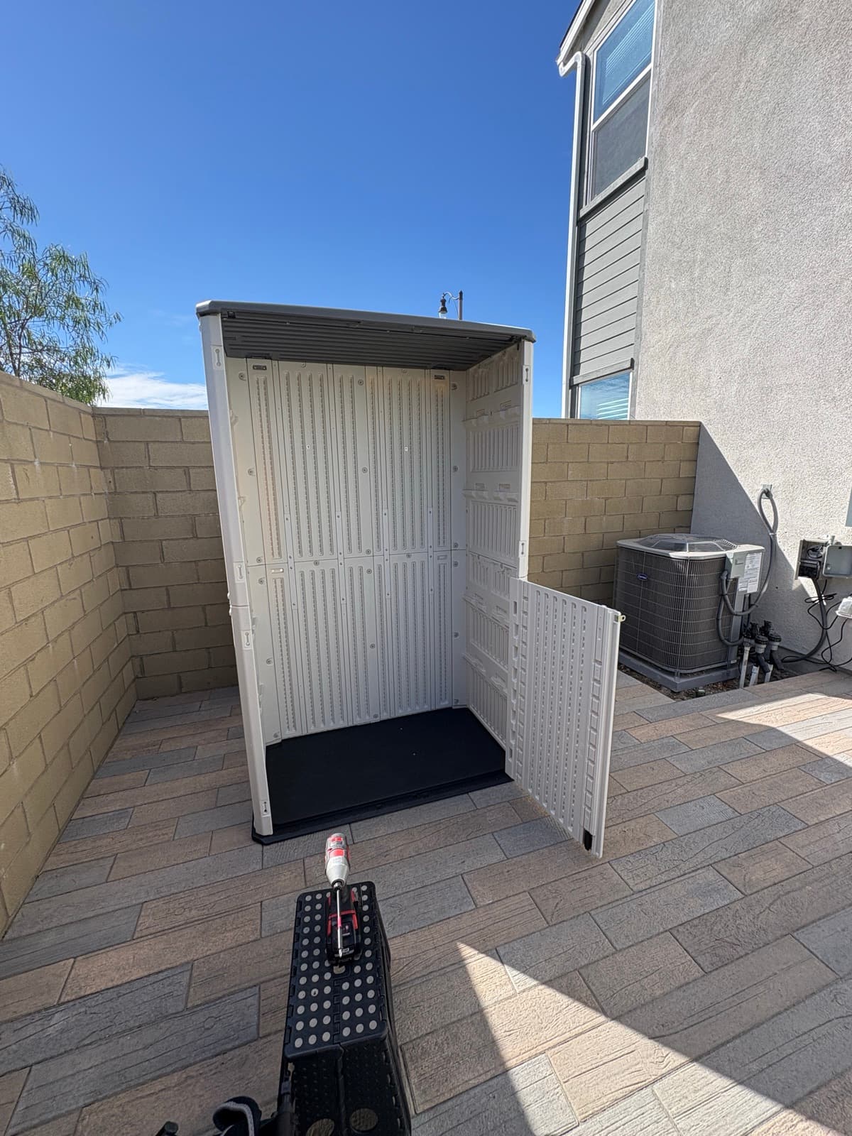 Outdoor Storage Cabinet Assembly photo 3