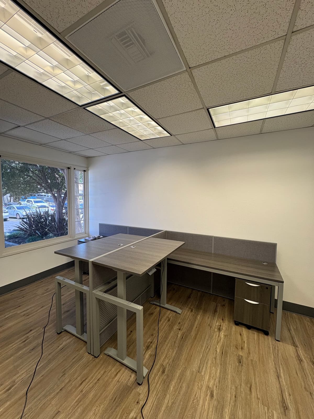 Office Furniture Assembly photo 4
